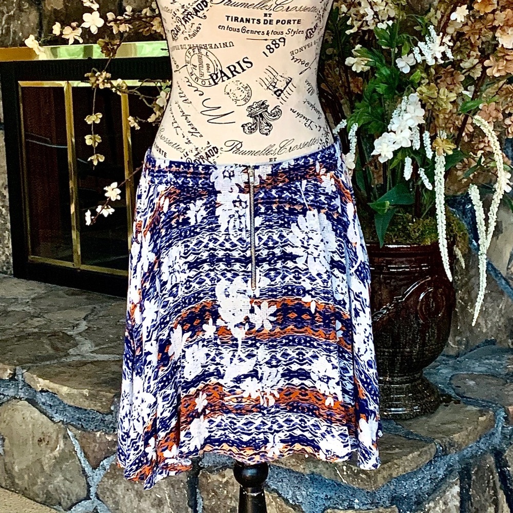 Nordstrom White, Blue, Orange Floral Design Front Zip w/ Pockets Skirt Size XL